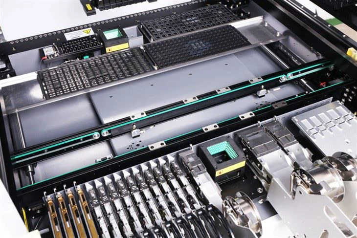 NeoDen N10P PCB Pick And Place Machine applicable to 1,500mm long board using an extension conveyor (optional)